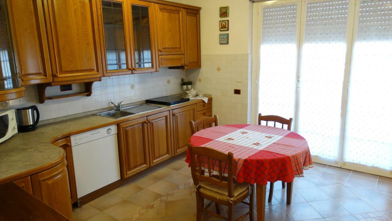 Villa SUPERCASONA pratica Sarzana Esterno foto